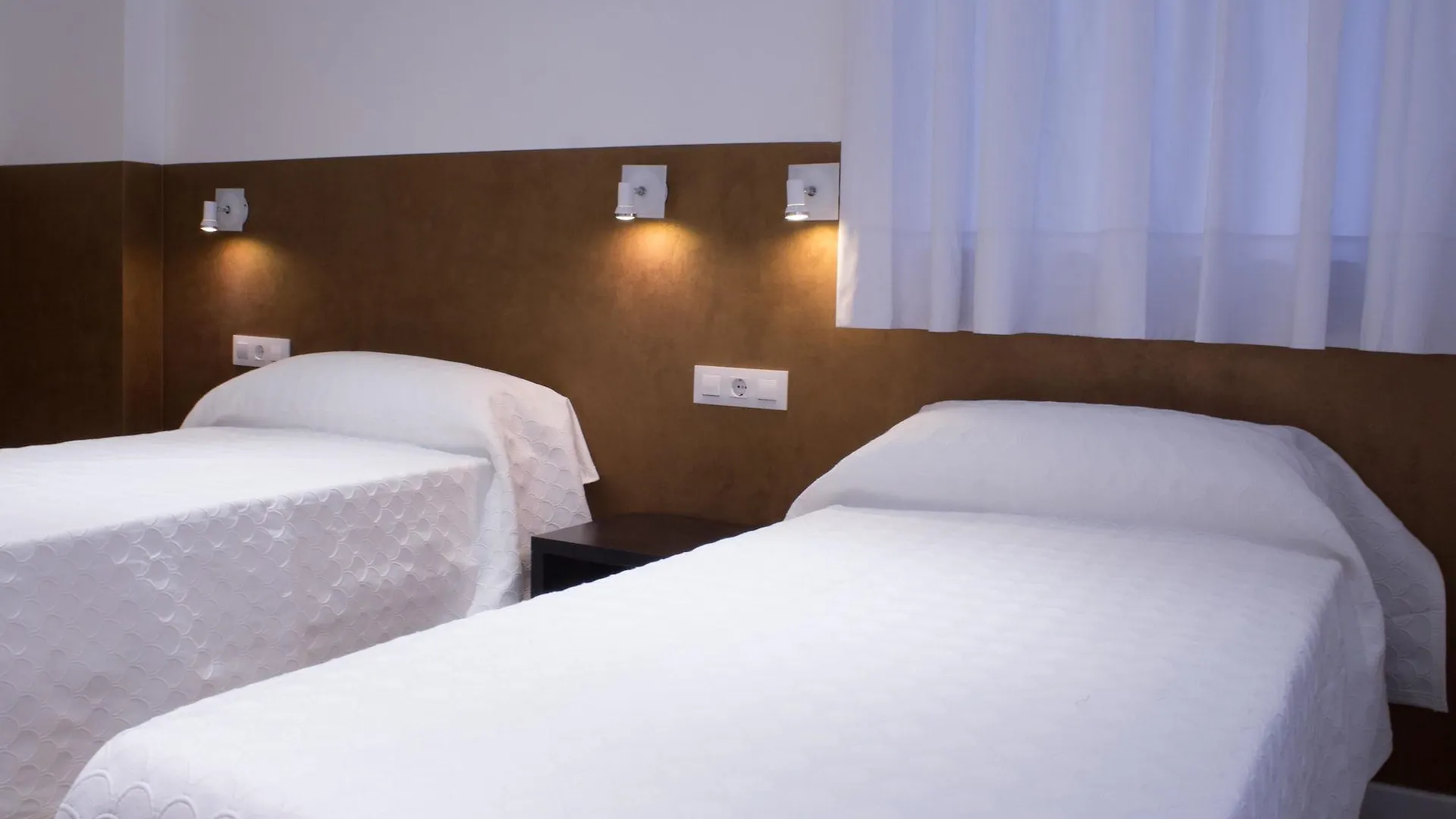 Guest house Hostal Nova Barcelona
