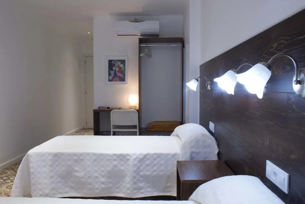 Hostal Nova Barcelona 2*,