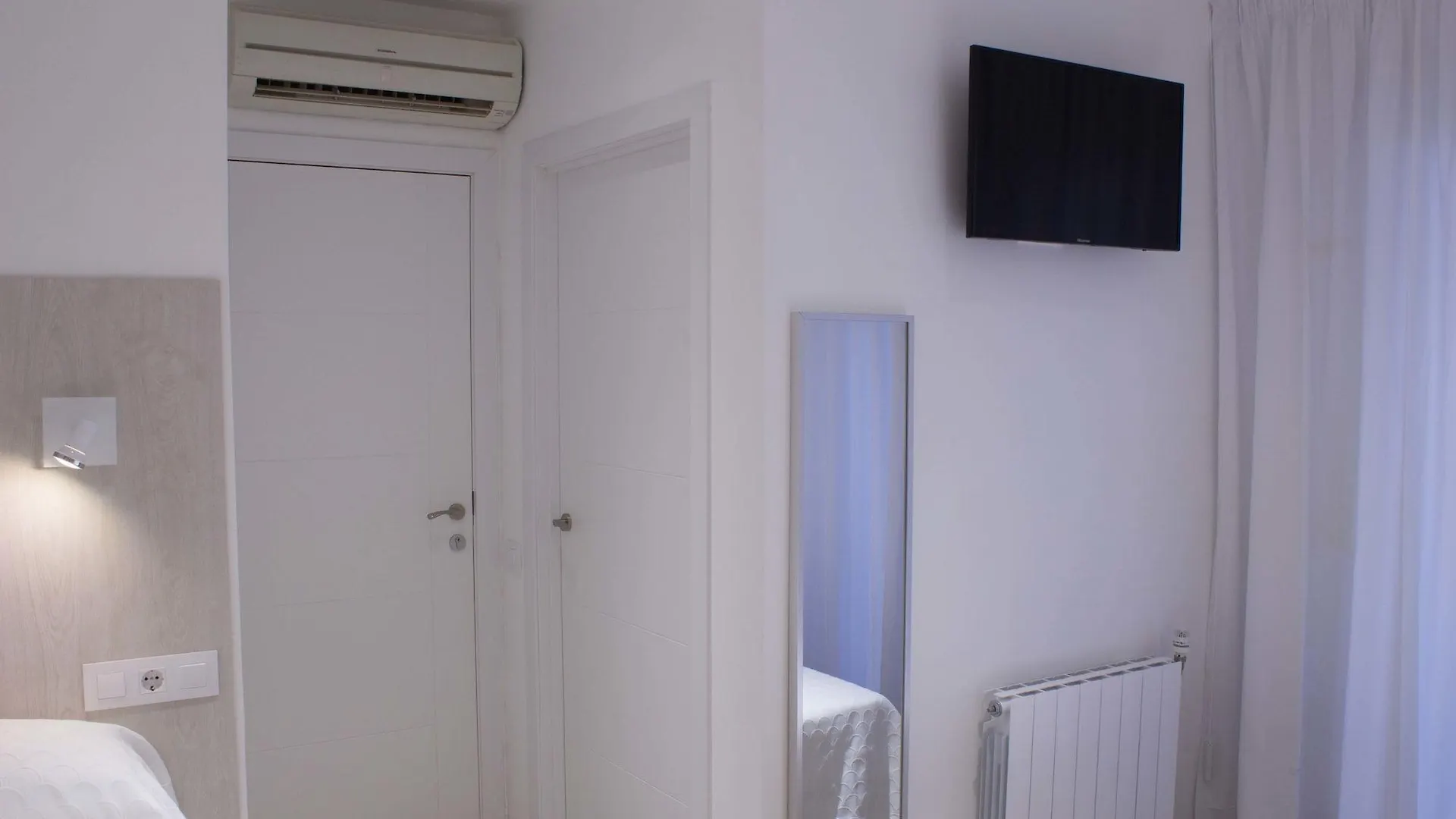 Casa de hóspedes Hostal Nova Barcelona