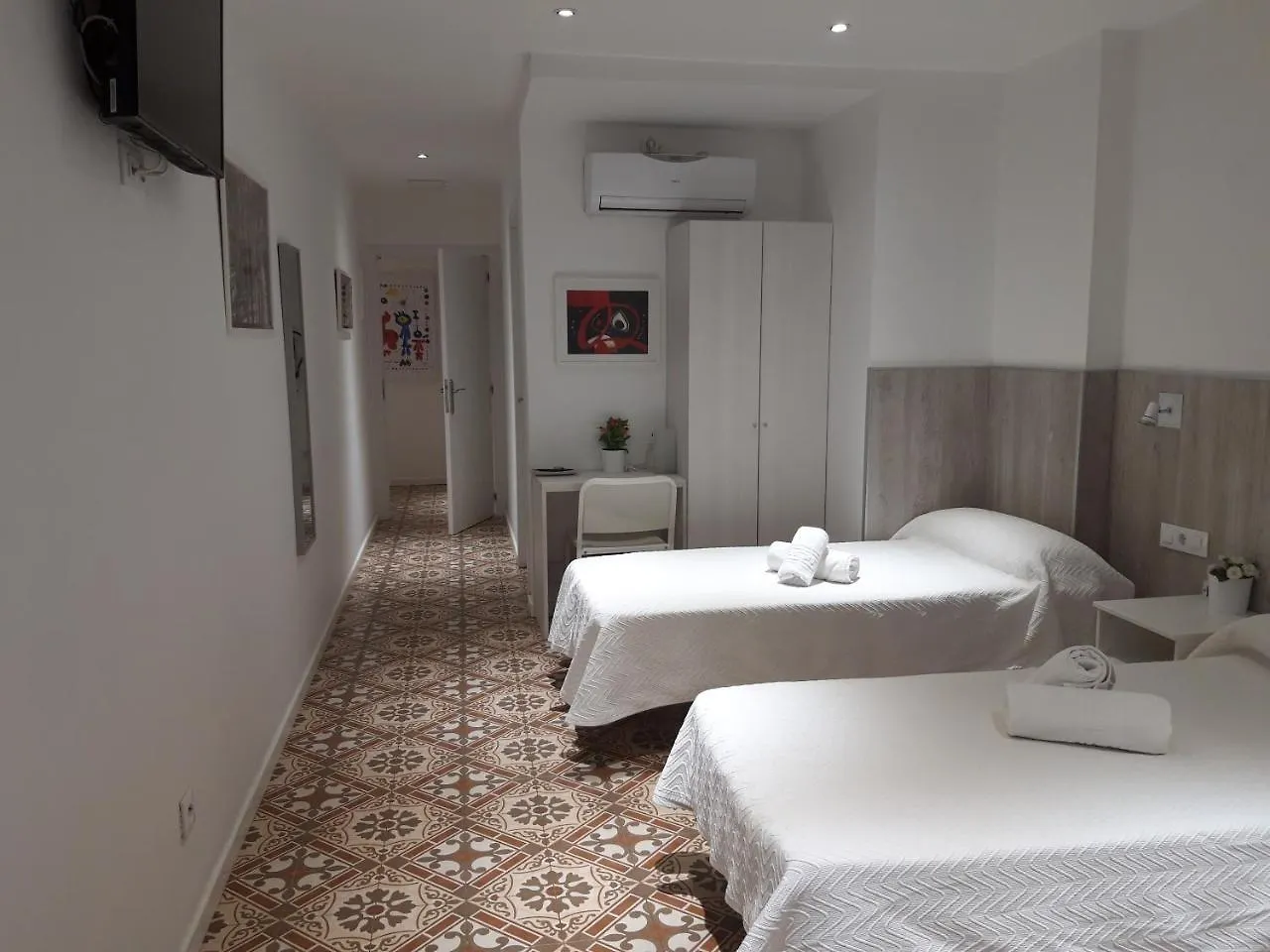Hostal Nova Barcelona Guest house